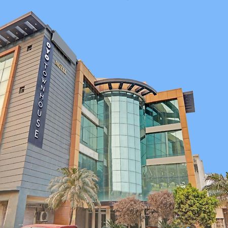 Townhouse 1150 Hotel Dayal Palace Chinhat Exterior photo