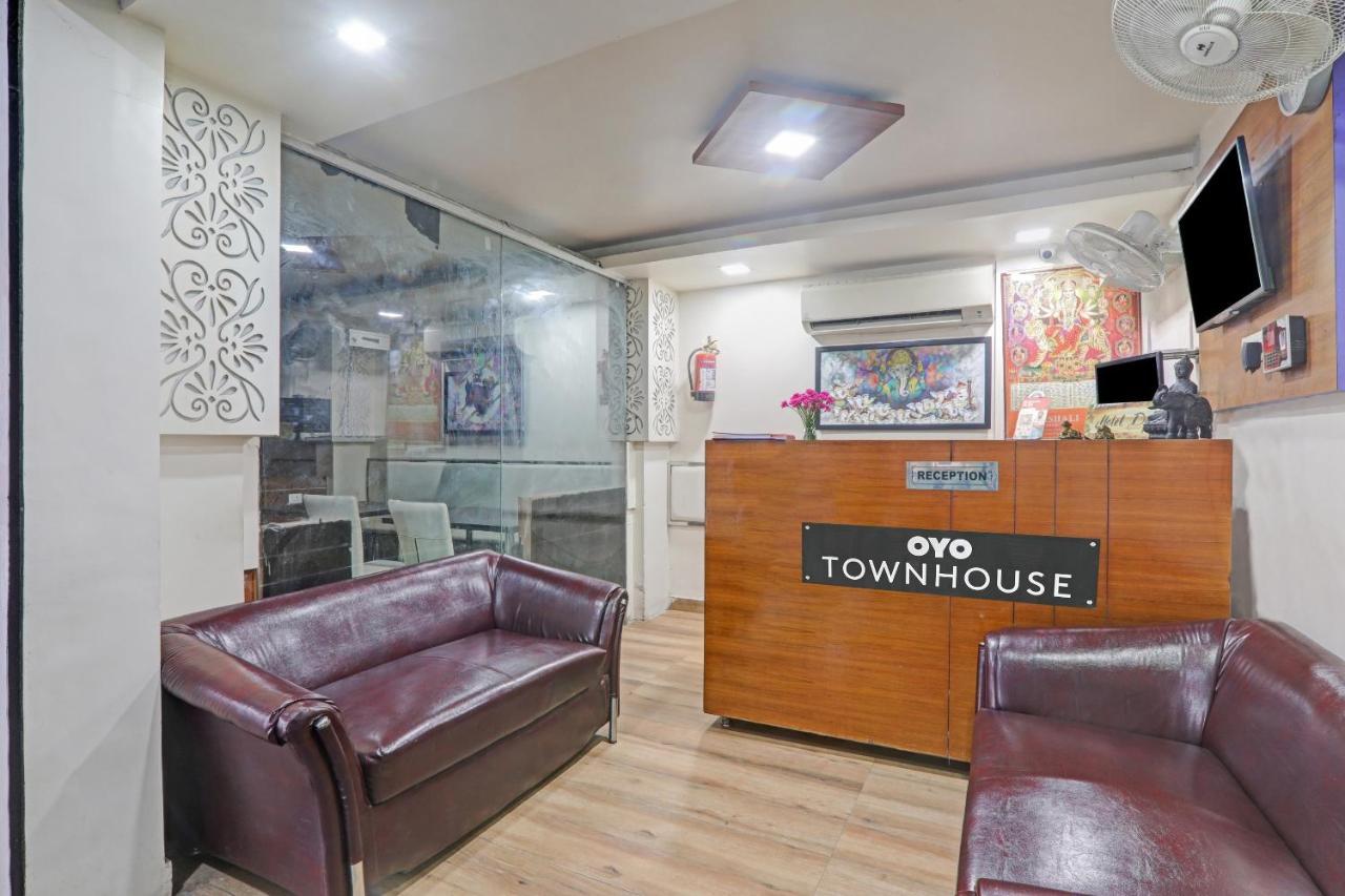 Townhouse 1150 Hotel Dayal Palace Chinhat Exterior photo