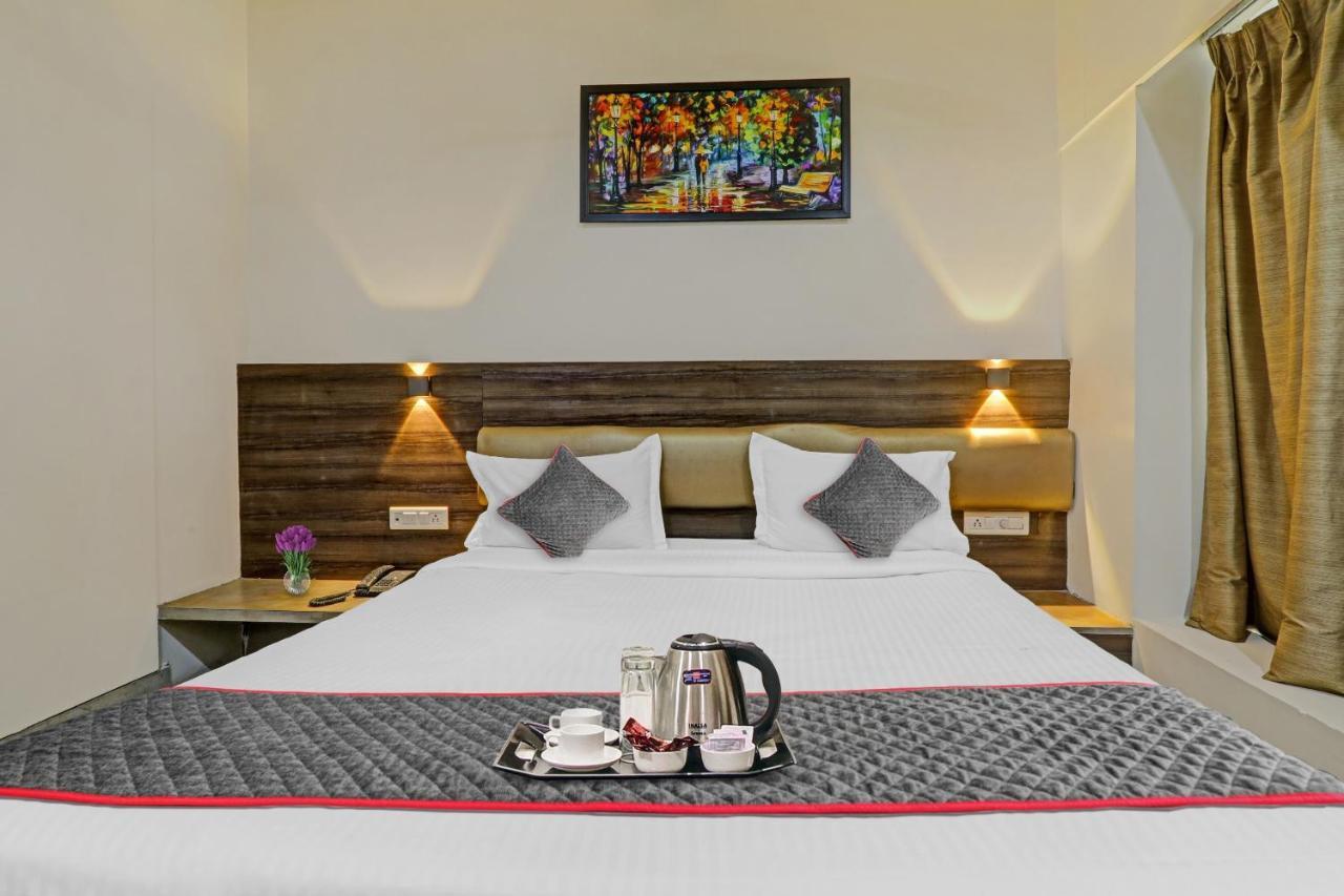 Townhouse 1150 Hotel Dayal Palace Chinhat Exterior photo